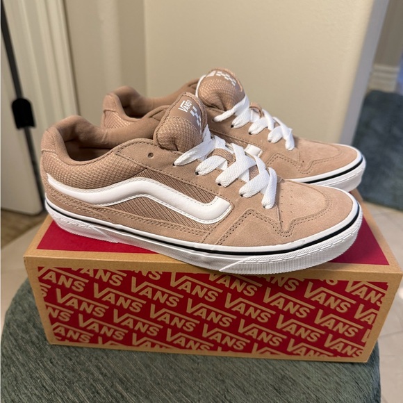 Vans Shoes - Vans Caldrone Taupe Suede Mesh Deep Sneakers Women’s Size 9 NWT w/ Box